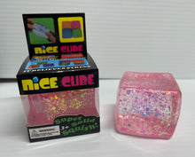 Charger l'image dans la galerie, Cube-GLITTER asst color Squish Nouveautés

