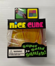 Charger l'image dans la galerie, Nice Cube Super solide marbré Squish Nouveautés
