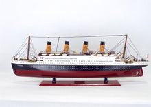 Charger l'image dans la galerie, Bateau Titanic  marin

